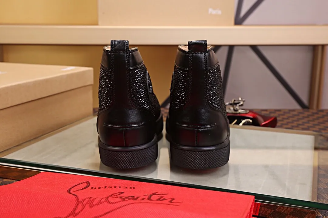 Ex-factory price 480. christian louboutin (CL red sole shoes) counter hot diamond series, high-top casual sneakers for couples 📢 📢 📢 Exclusive hot style release 🎈🎈💪 Movable latex feet 👻 Finished outsole sewing line [satisfied] 😝Female 35-40# Male 38#-46, global supply😝 [Top version]: original imported cowhide upper, top original leather lining, original molded TPU outsole, original 1:1 detail processing, original shoe last, large quantity available from stock,